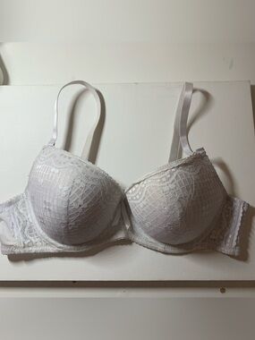 Vintage white Lunna bra size 6